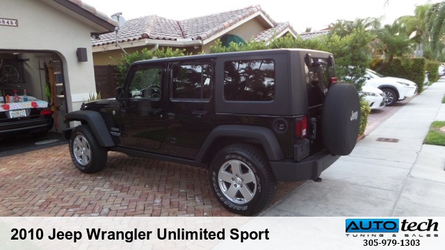 2010 Jeep Wrangler Unlimited Sport 