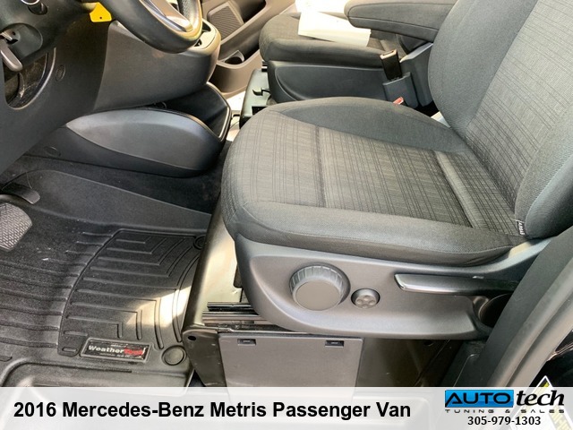 2016 Mercedes-Benz Metris Passenger Van