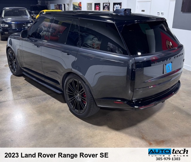 2023 Land Rover Range Rover SE