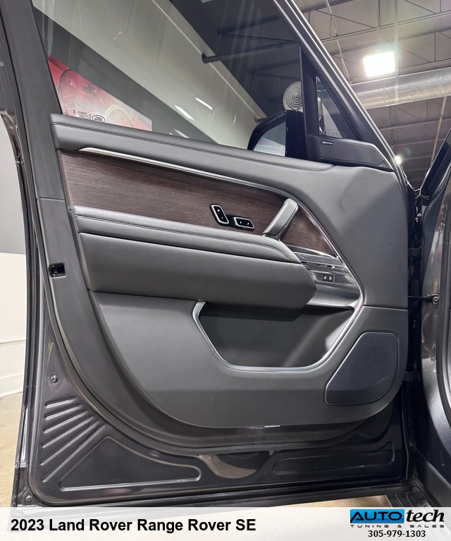 2023 Land Rover Range Rover SE