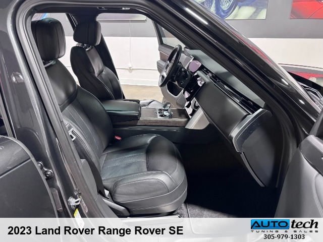 2023 Land Rover Range Rover SE
