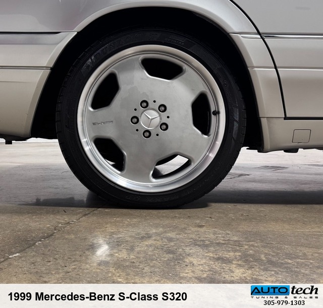 1999 Mercedes-Benz S-Class S320