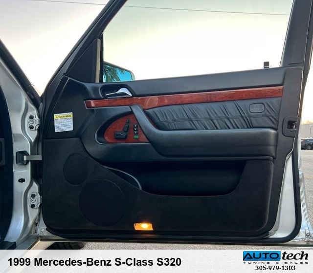 1999 Mercedes-Benz S-Class S320