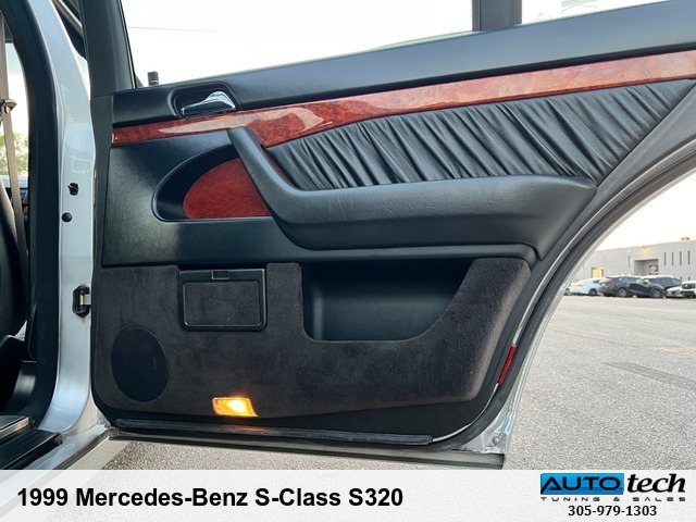 1999 Mercedes-Benz S-Class S320