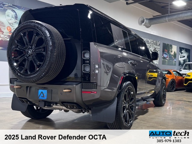 2025 Land Rover Defender OCTA