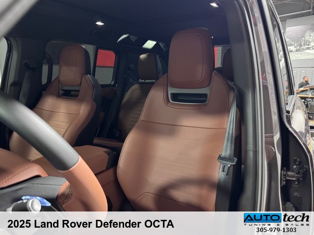2025 Land Rover Defender OCTA