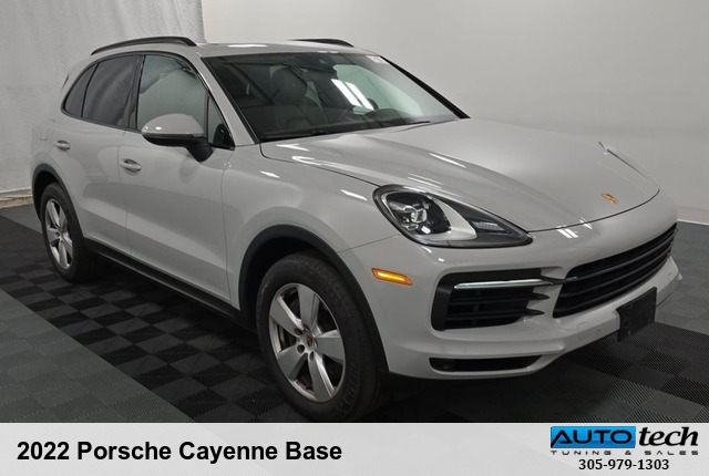 2022 Porsche Cayenne Base