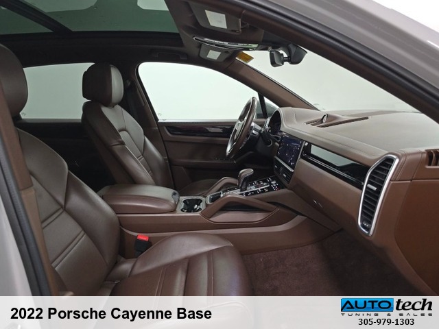 2022 Porsche Cayenne Base