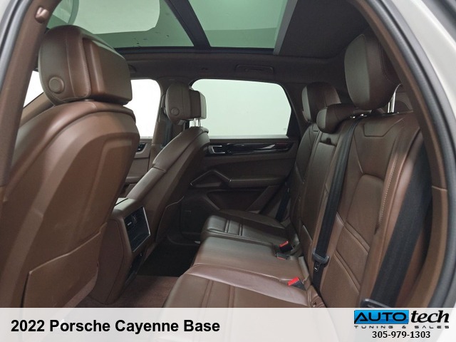 2022 Porsche Cayenne Base
