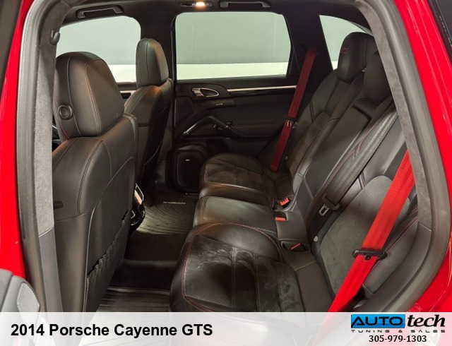 2014 Porsche Cayenne GTS